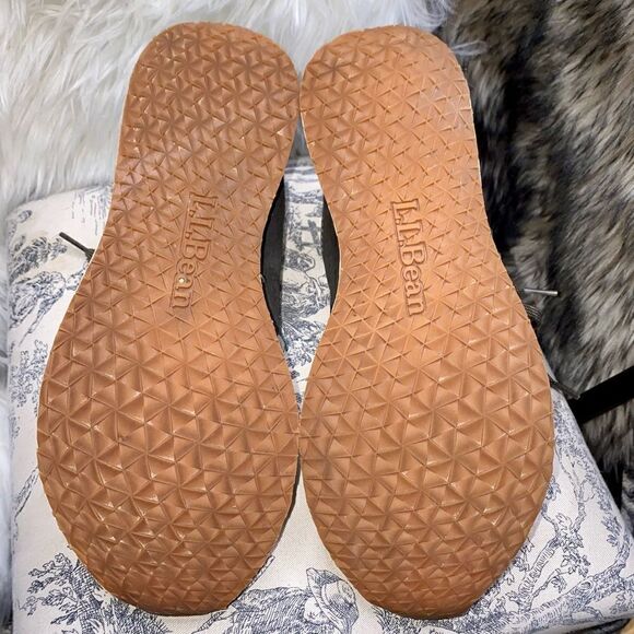 L.L. BEAN WOMAN'S Size 7.5M suede Shoes - Picture 8 of 11